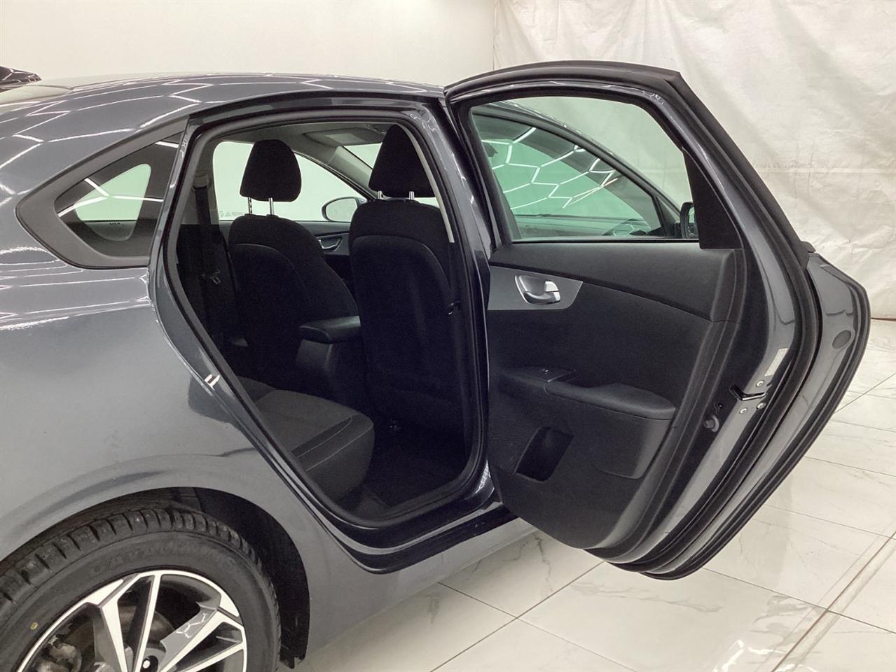 Kia Forte LXS IVT 2023