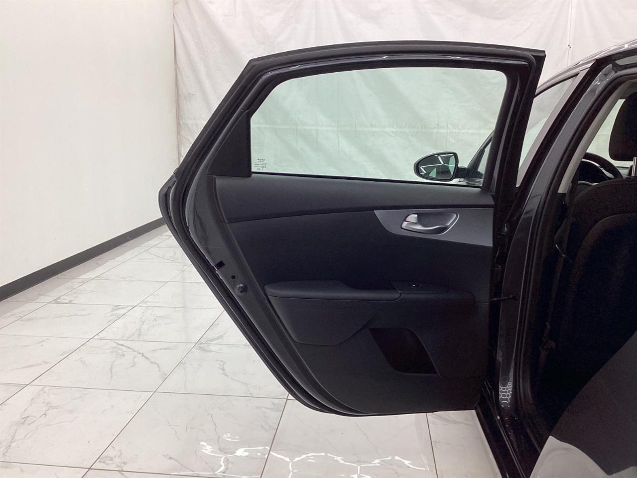 Kia Forte LXS IVT 2023