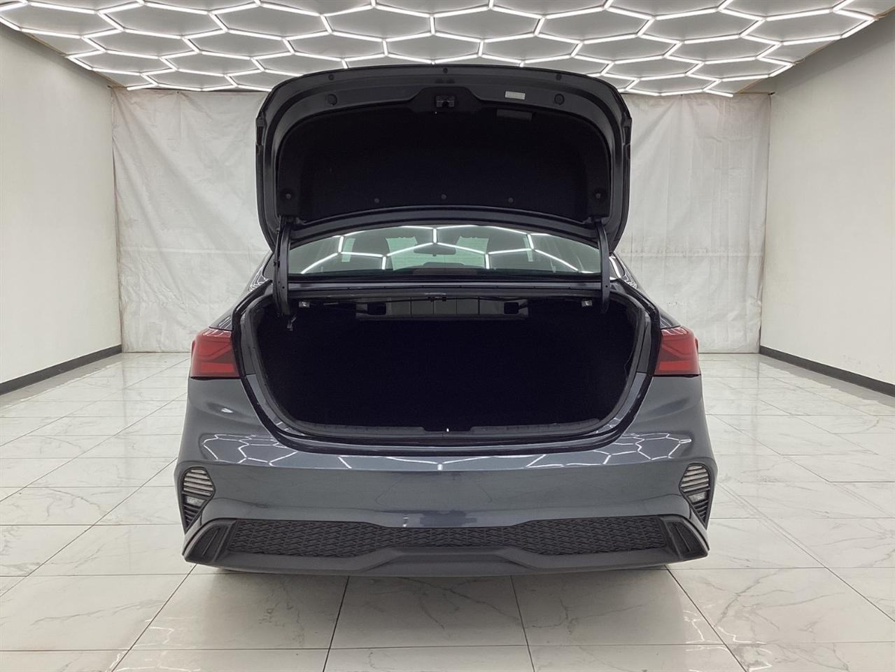 Kia Forte LXS IVT 2023