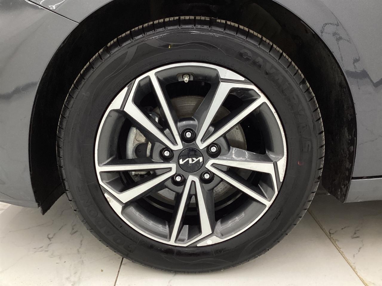 Kia Forte LXS IVT 2023