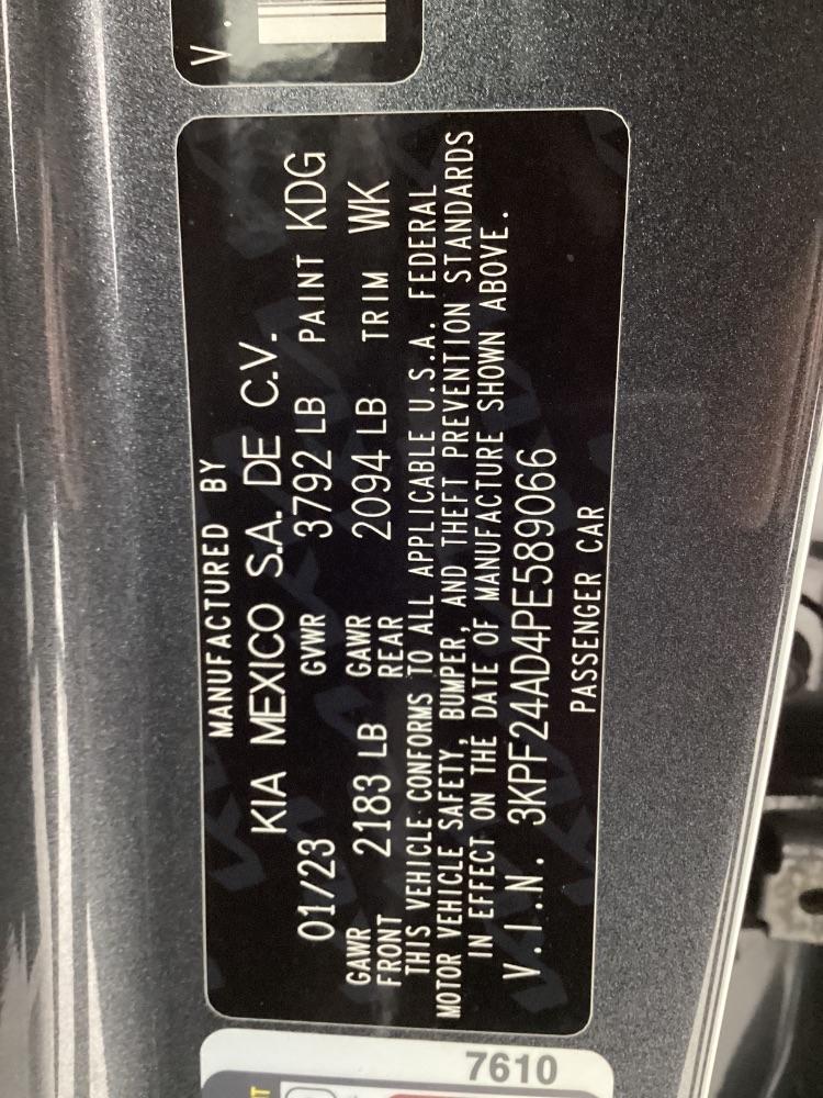 Kia Forte LXS IVT 2023