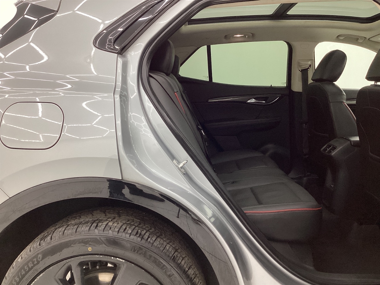 Buick Envision FWD 4dr Essence 2023