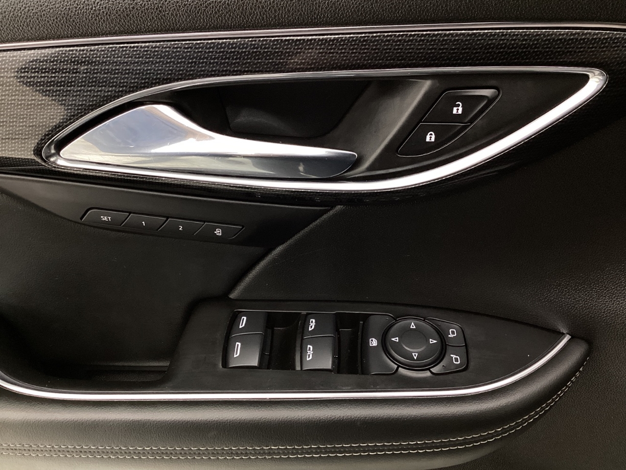 Buick Envision FWD 4dr Essence 2023