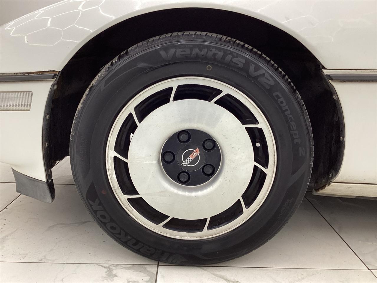 Chevrolet Corvette  1985