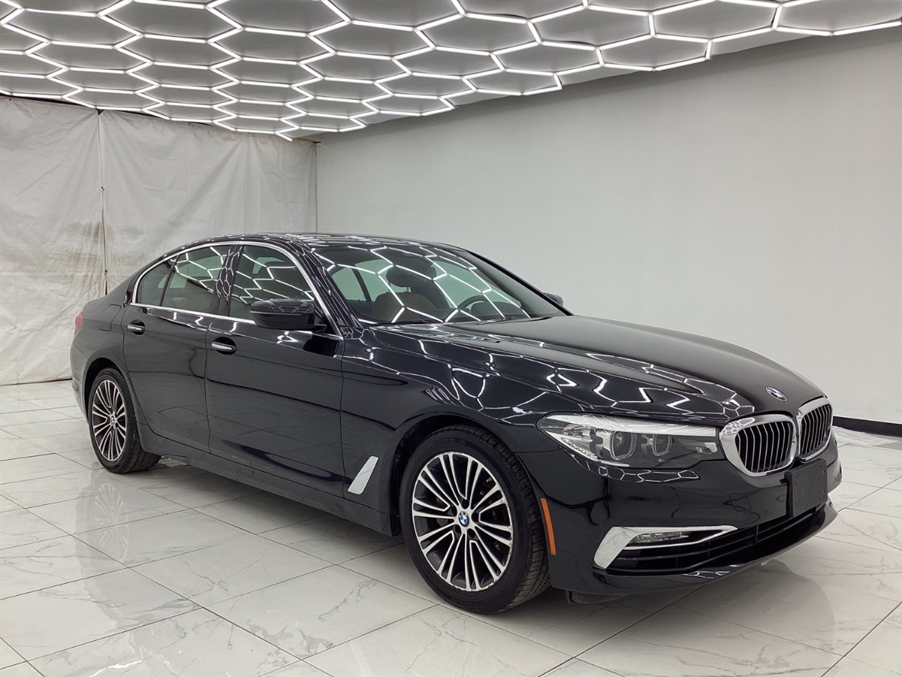 BMW 5 Series 530i xDrive Sedan 2018