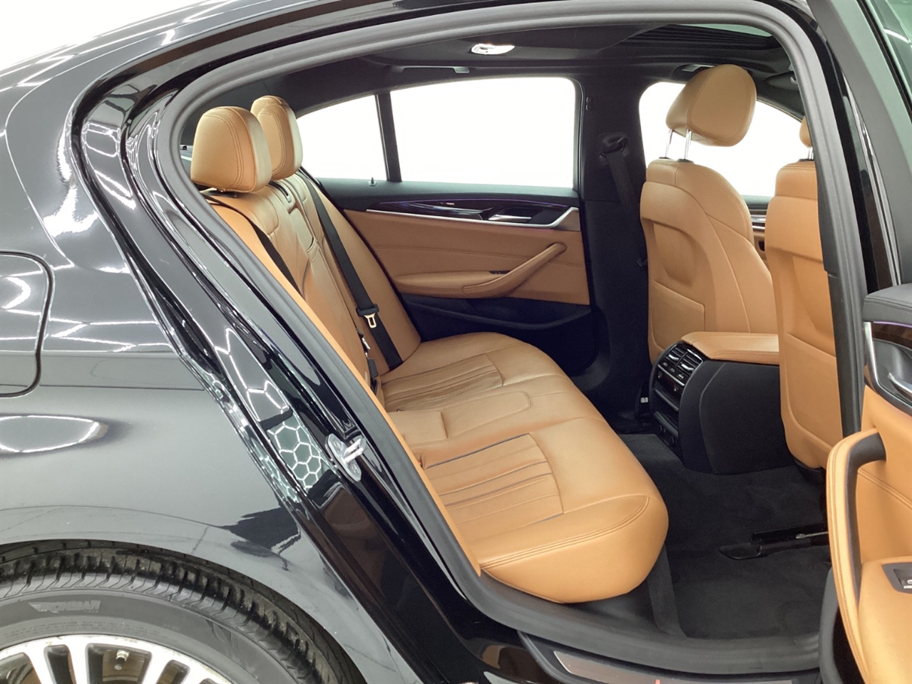 BMW 5 Series 530i xDrive Sedan 2018