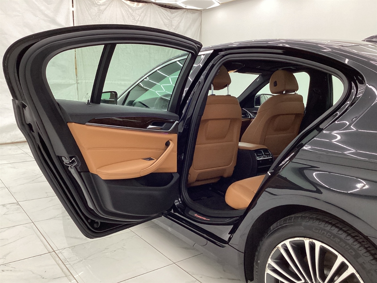 BMW 5 Series 530i xDrive Sedan 2018