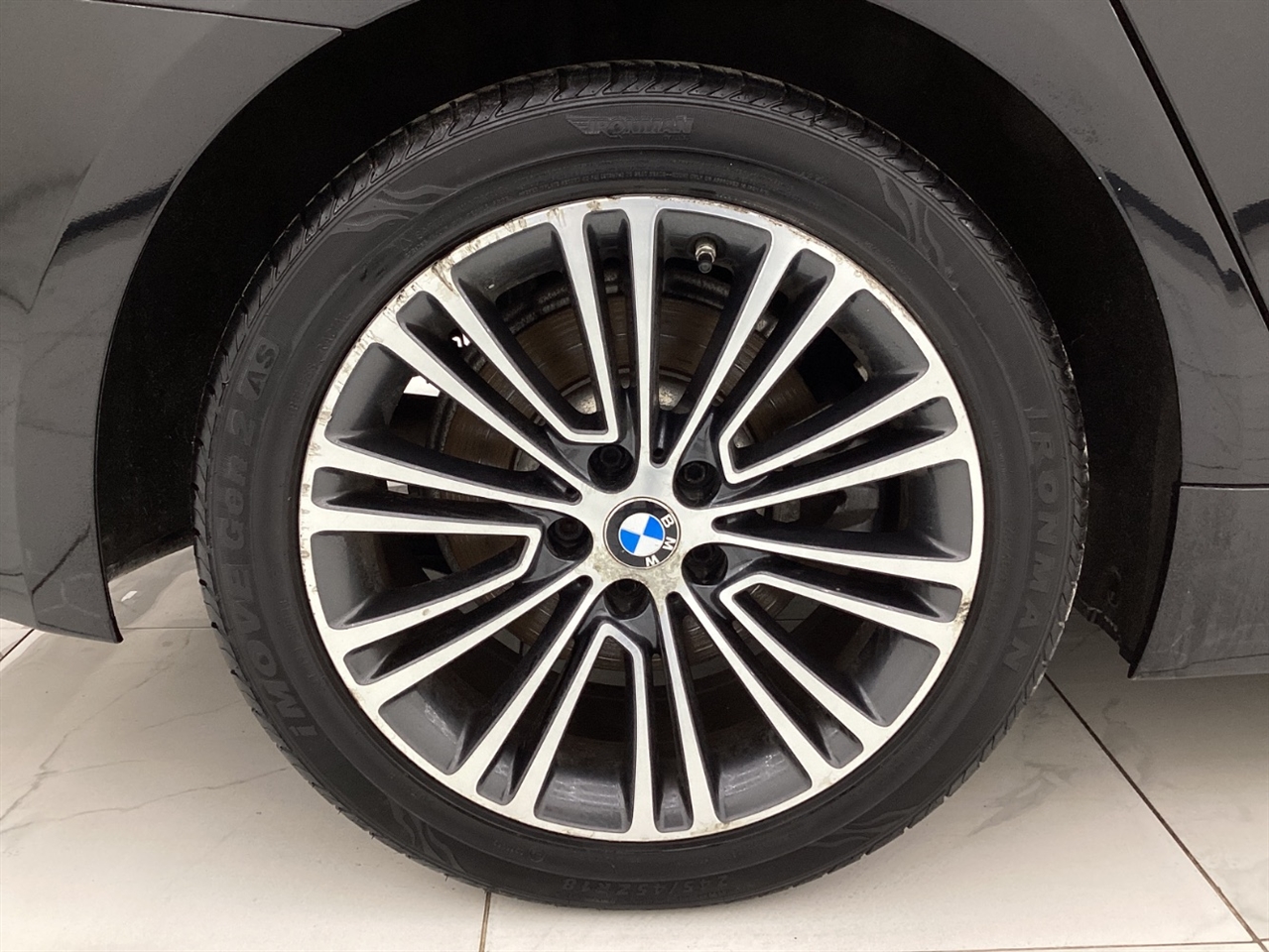 BMW 5 Series 530i xDrive Sedan 2018