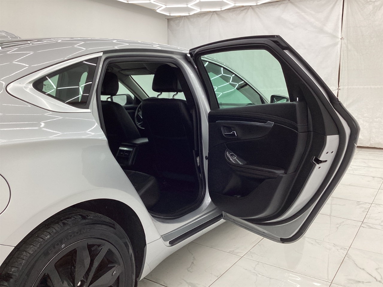 Chevrolet Impala 4dr Sdn LT w/1LT 2017