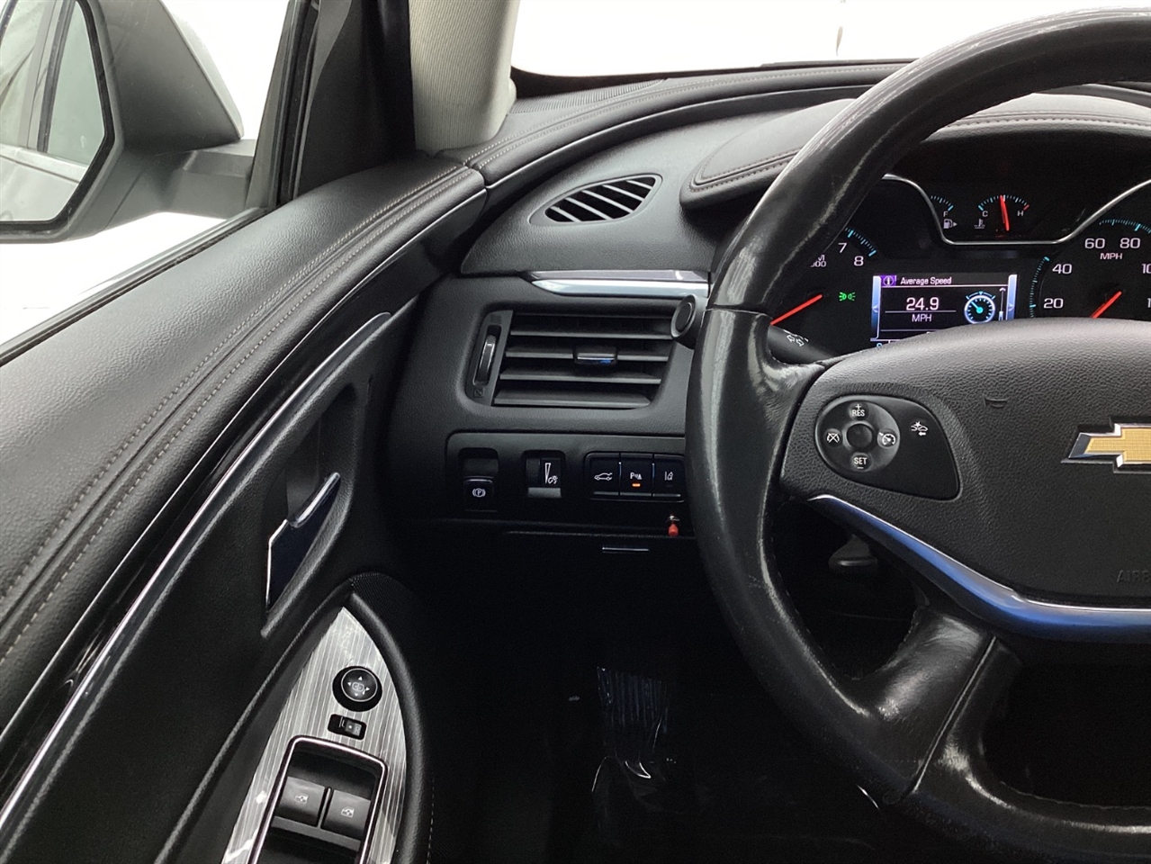 Chevrolet Impala 4dr Sdn LT w/1LT 2017