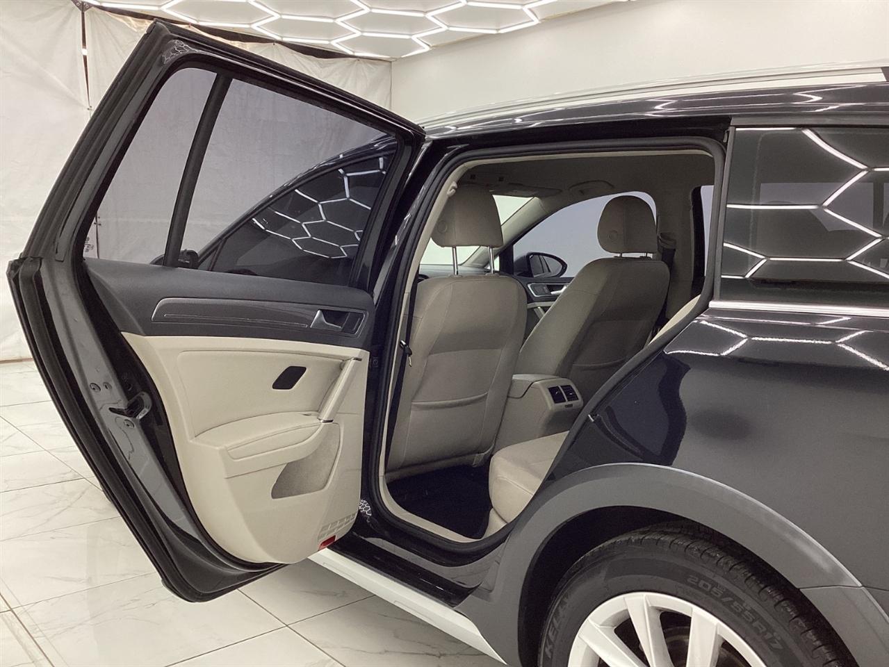 Volkswagen Golf Alltrack 1.8T SEL DSG 2017