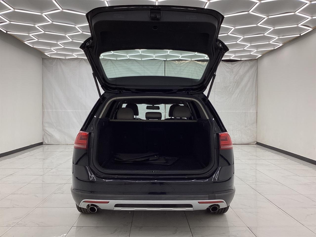 Volkswagen Golf Alltrack 1.8T SEL DSG 2017