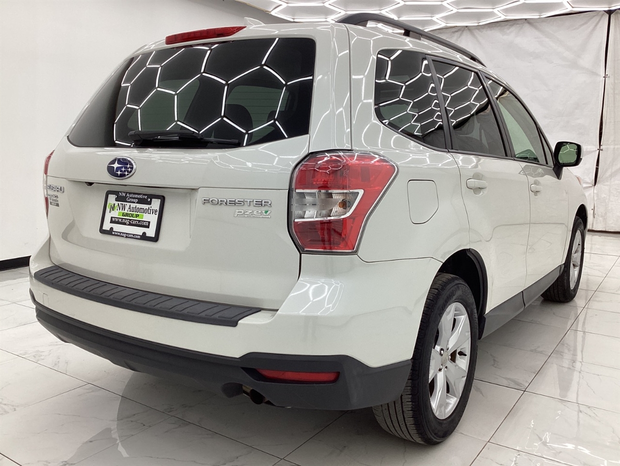 Subaru Forester 4dr CVT 2.5i Premium PZEV 2016