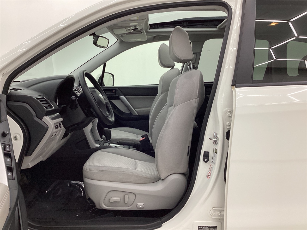 Subaru Forester 4dr CVT 2.5i Premium PZEV 2016