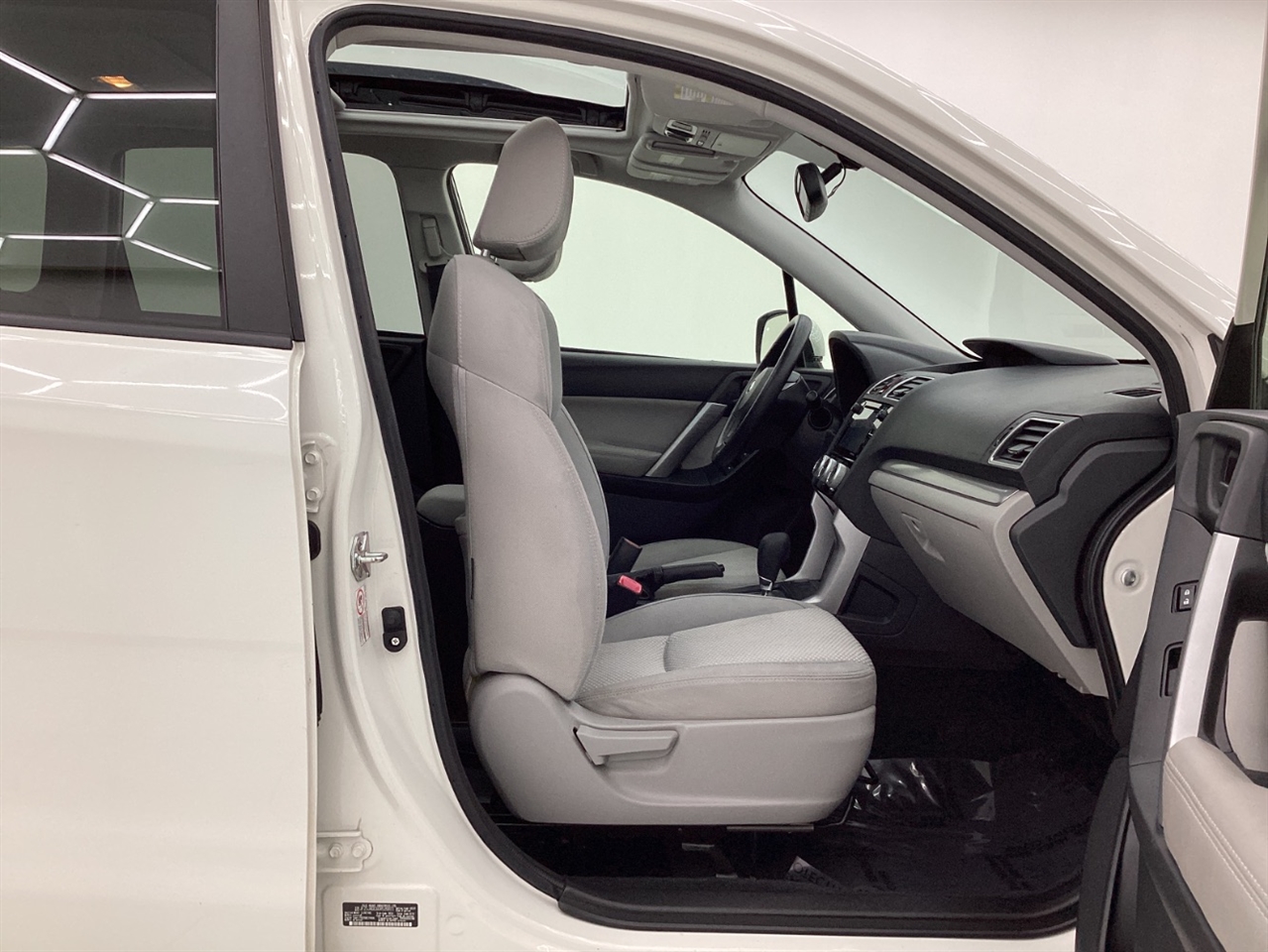 Subaru Forester 4dr CVT 2.5i Premium PZEV 2016