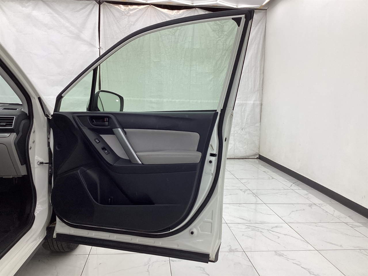 Subaru Forester 4dr CVT 2.5i Premium PZEV 2016