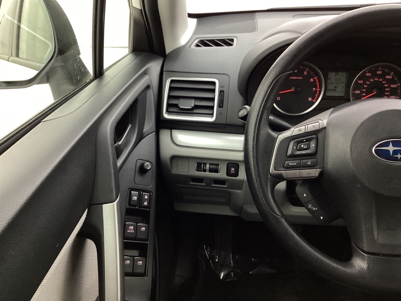 Subaru Forester 4dr CVT 2.5i Premium PZEV 2016