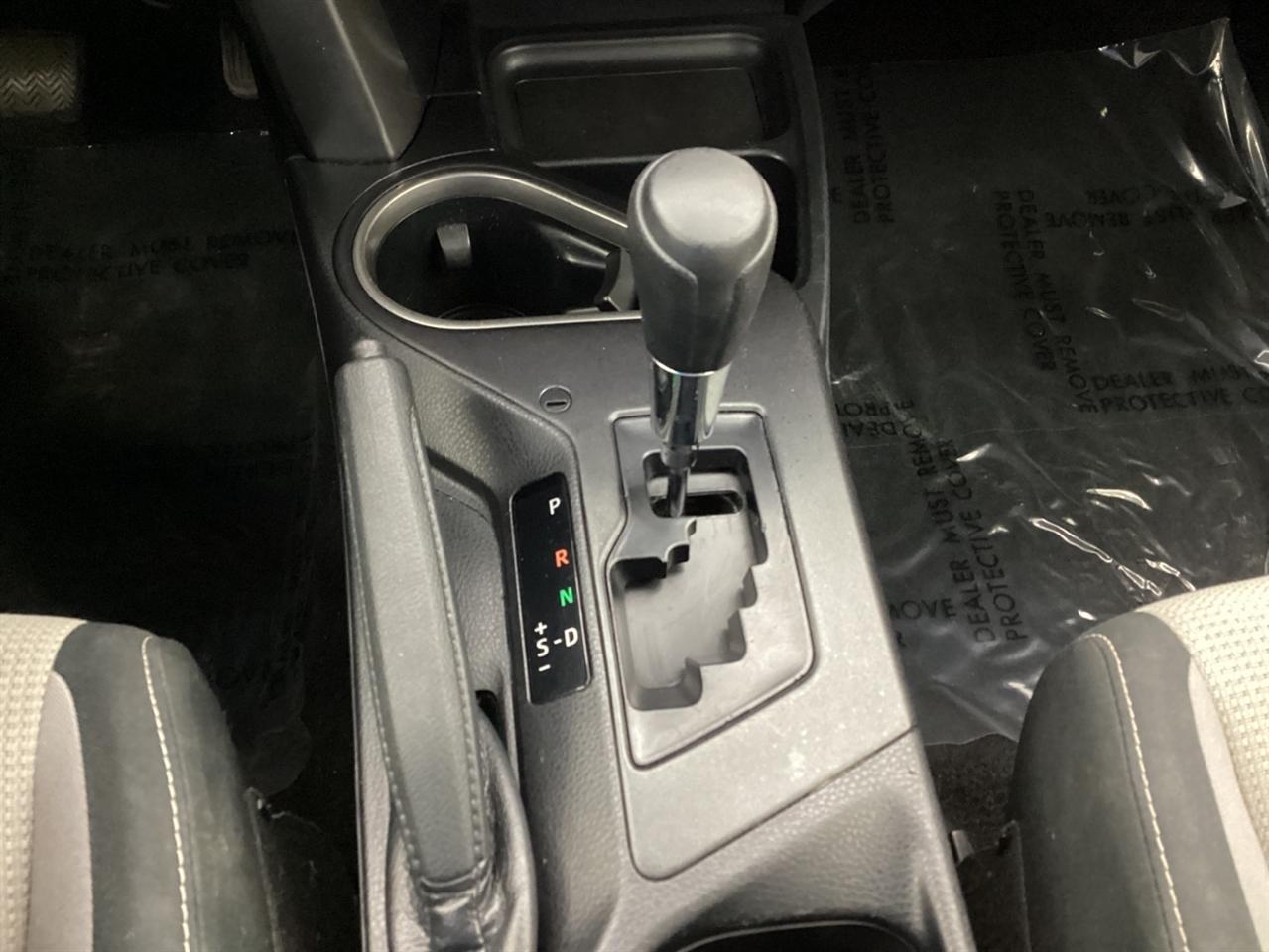 Toyota RAV4 Hybrid LE AWD (Natl) 2018