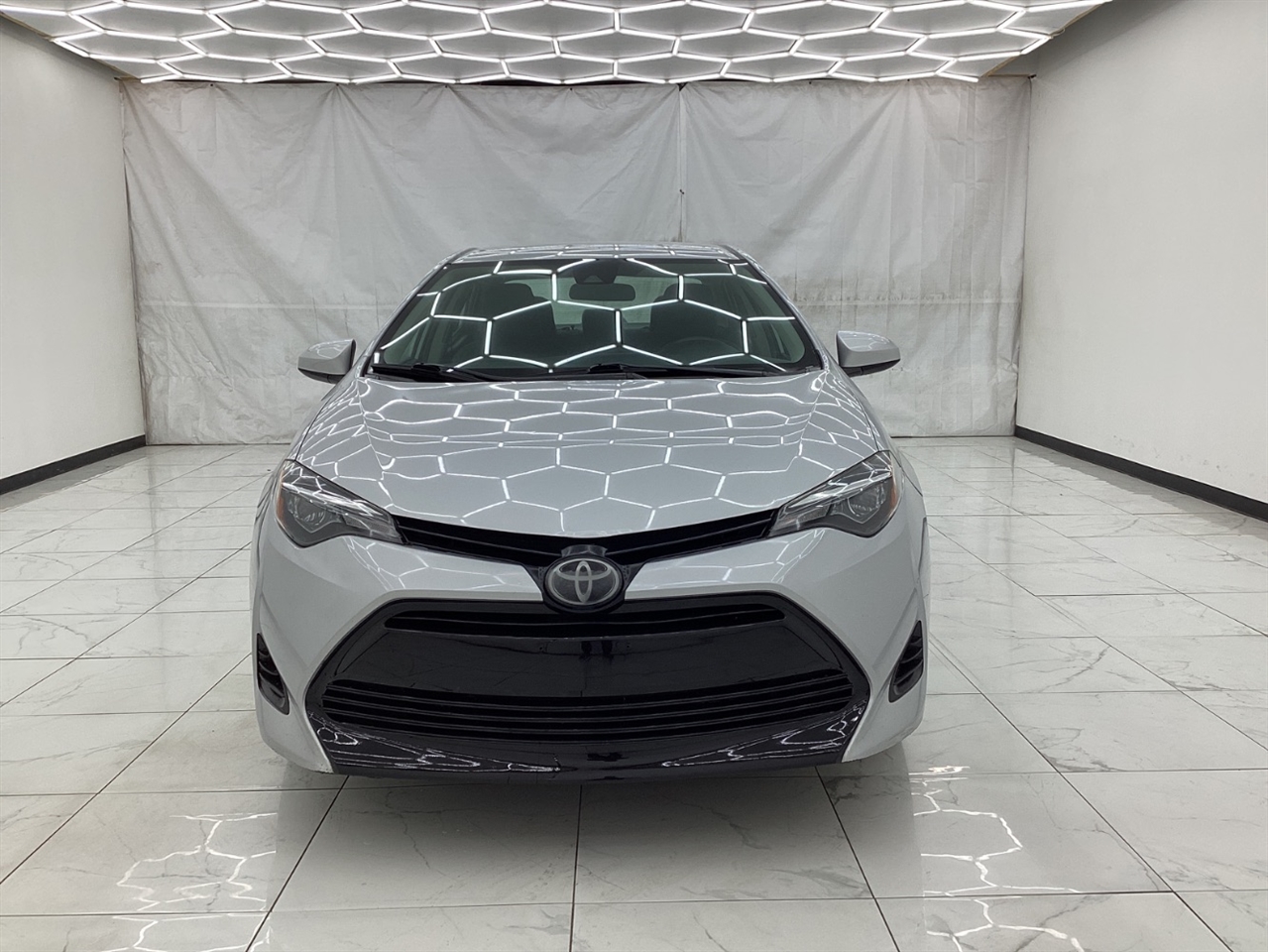 Toyota Corolla XLE CVT (Natl) 2019