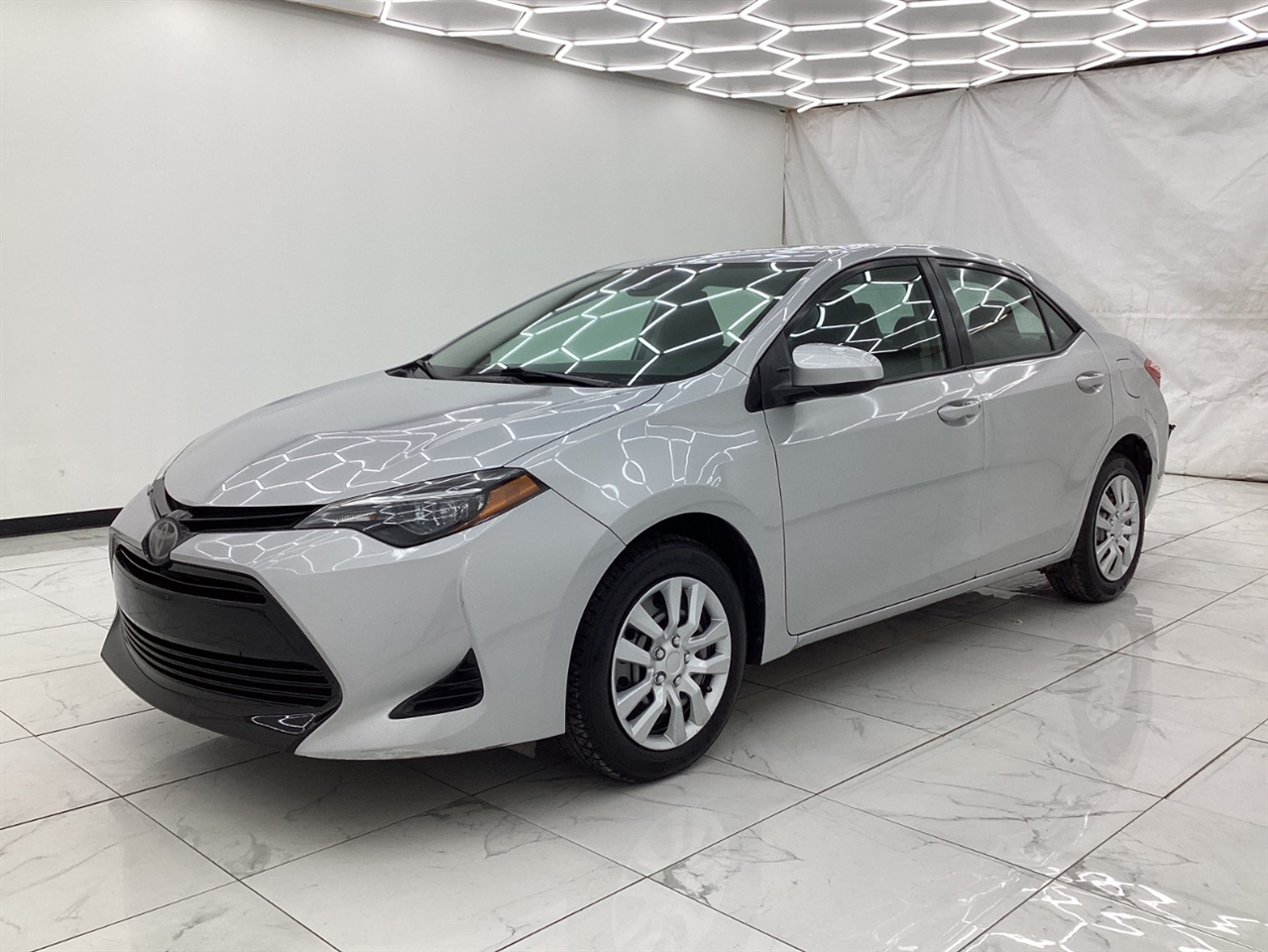 Toyota Corolla XLE CVT (Natl) 2019