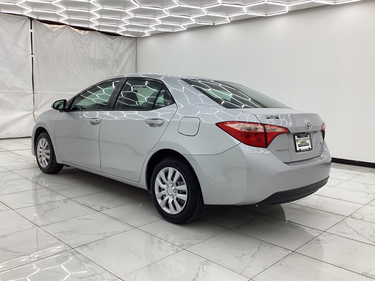 Toyota Corolla XLE CVT (Natl) 2019