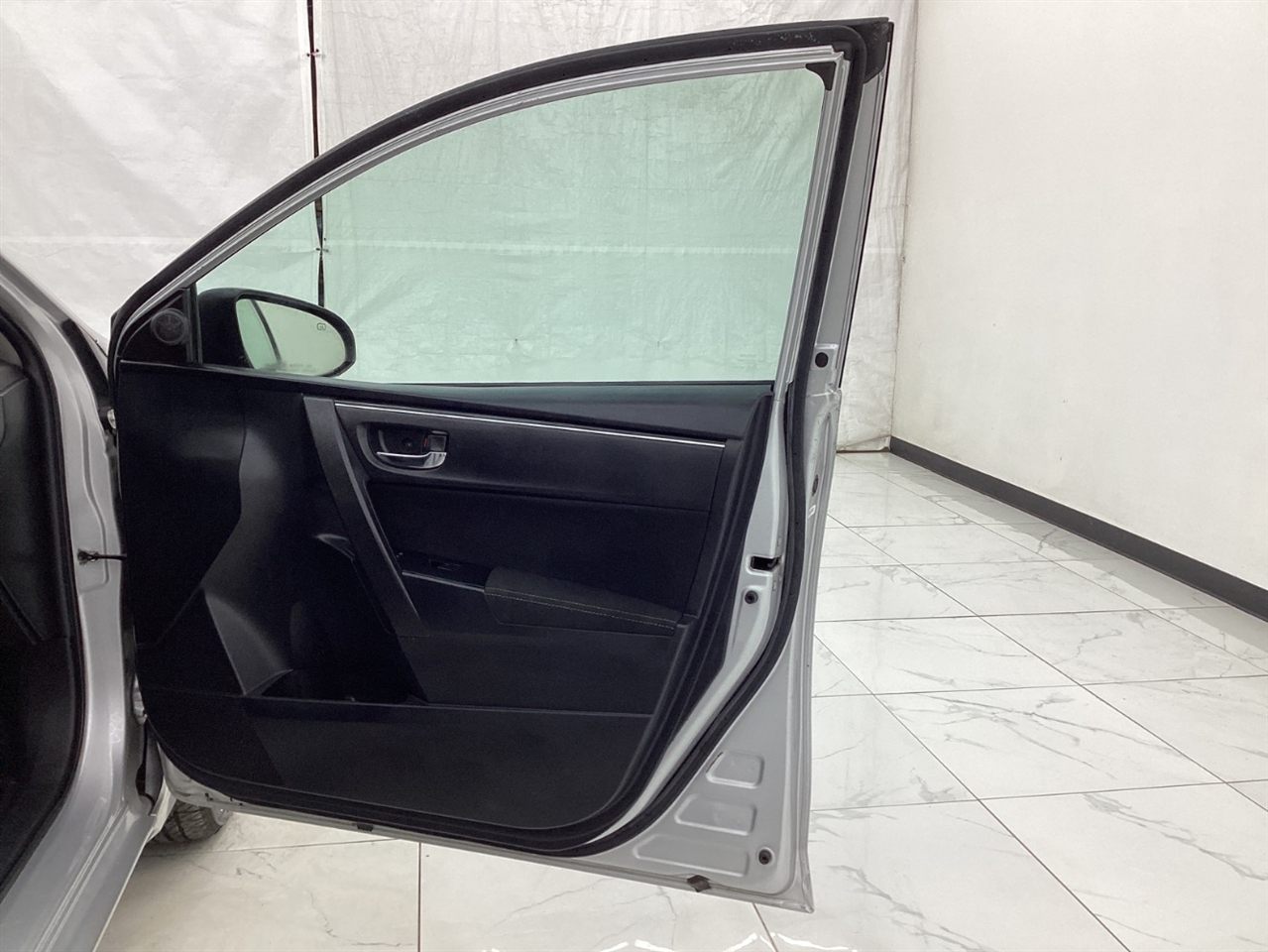 Toyota Corolla XLE CVT (Natl) 2019