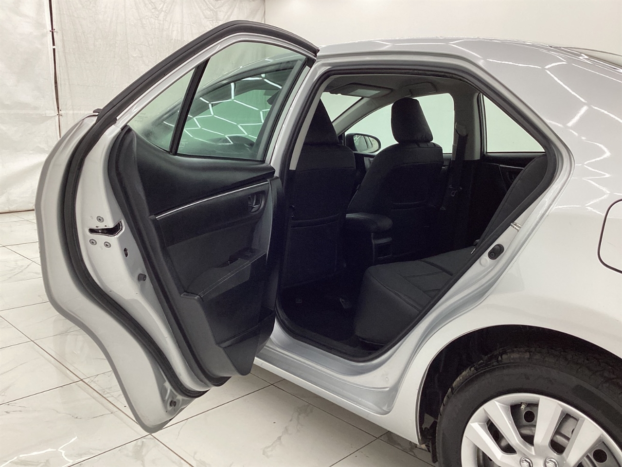 Toyota Corolla XLE CVT (Natl) 2019