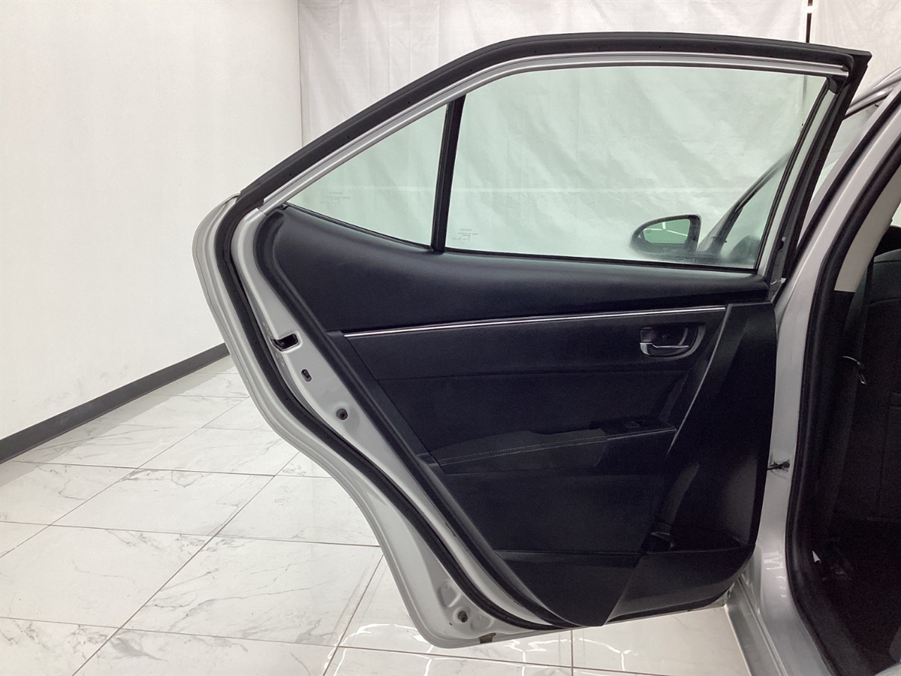 Toyota Corolla XLE CVT (Natl) 2019