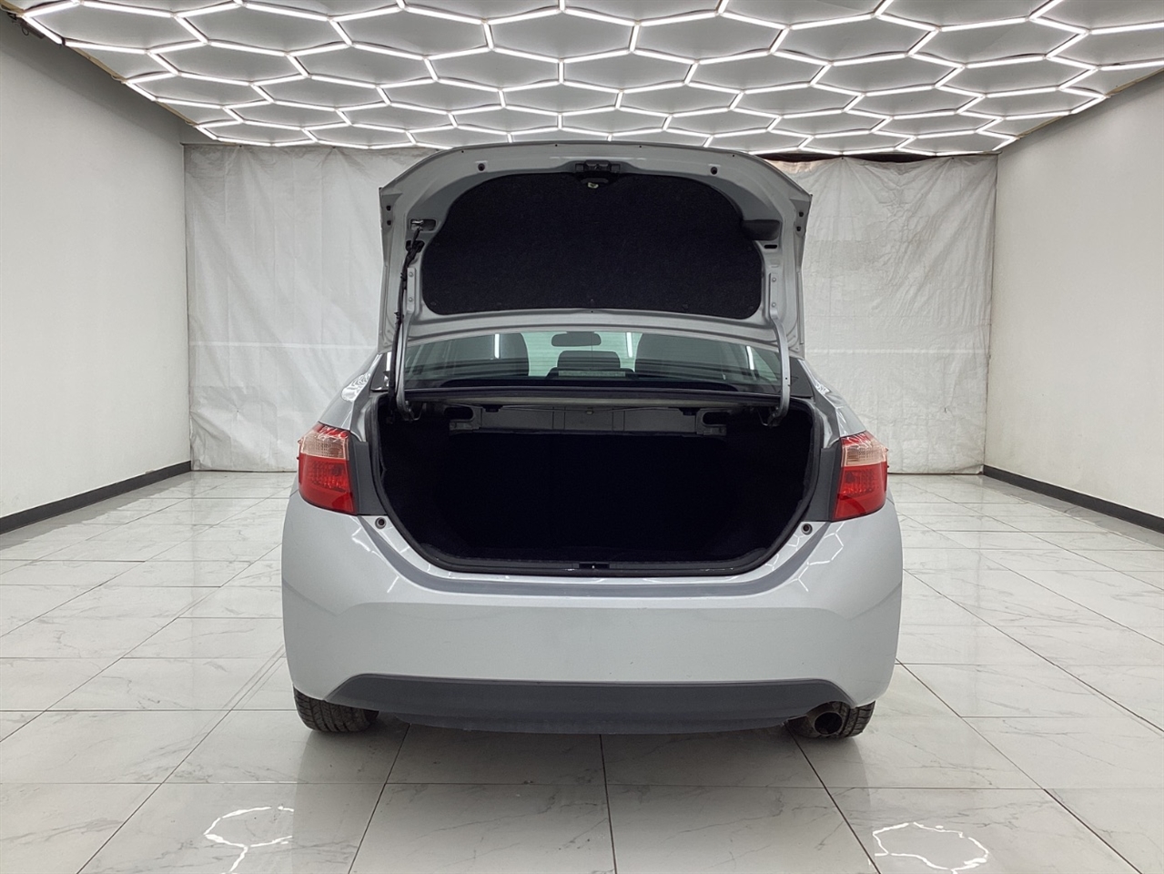 Toyota Corolla XLE CVT (Natl) 2019