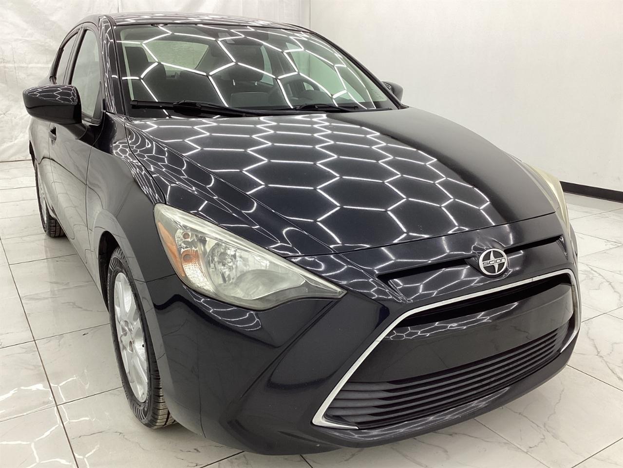 Scion iA 4dr Sdn Man (Natl) 2016