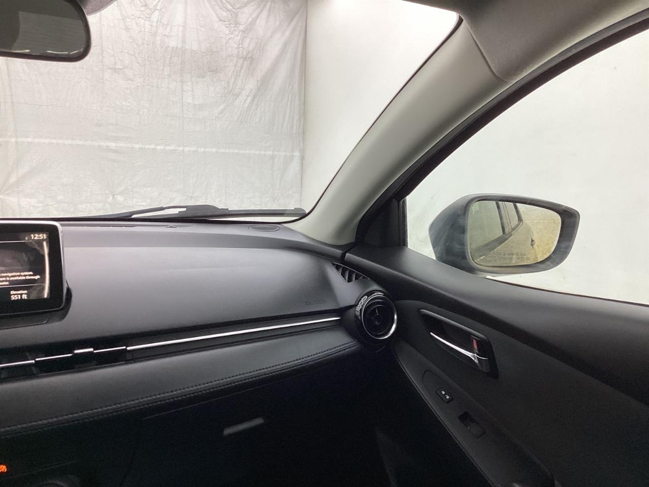 Scion iA 4dr Sdn Man (Natl) 2016