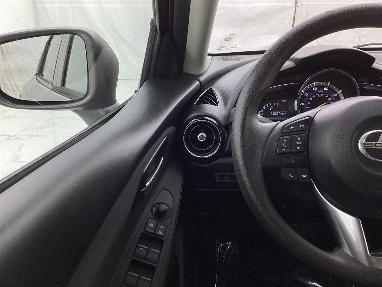 Scion iA 4dr Sdn Man (Natl) 2016