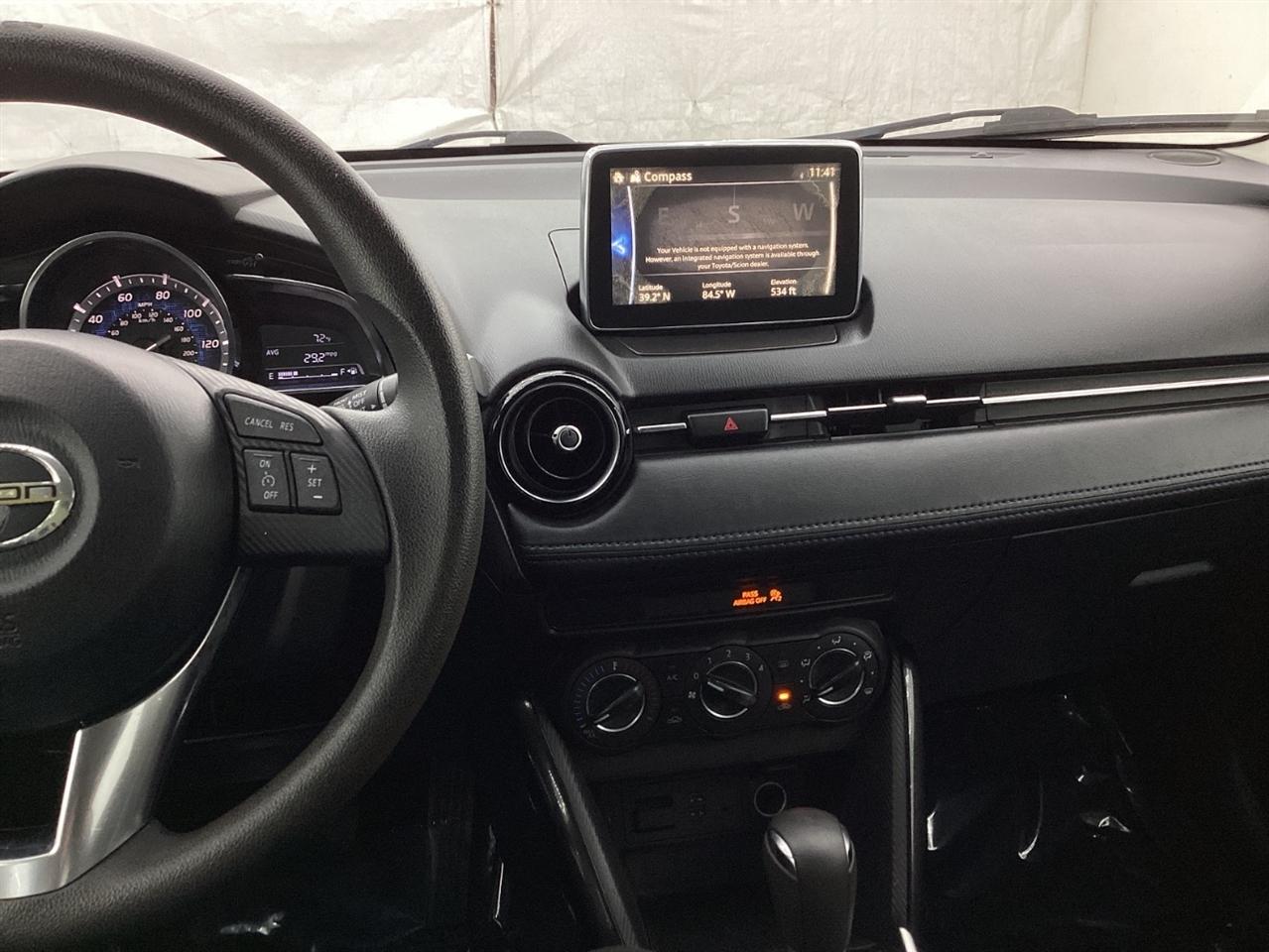 Scion iA 4dr Sdn Man (Natl) 2016