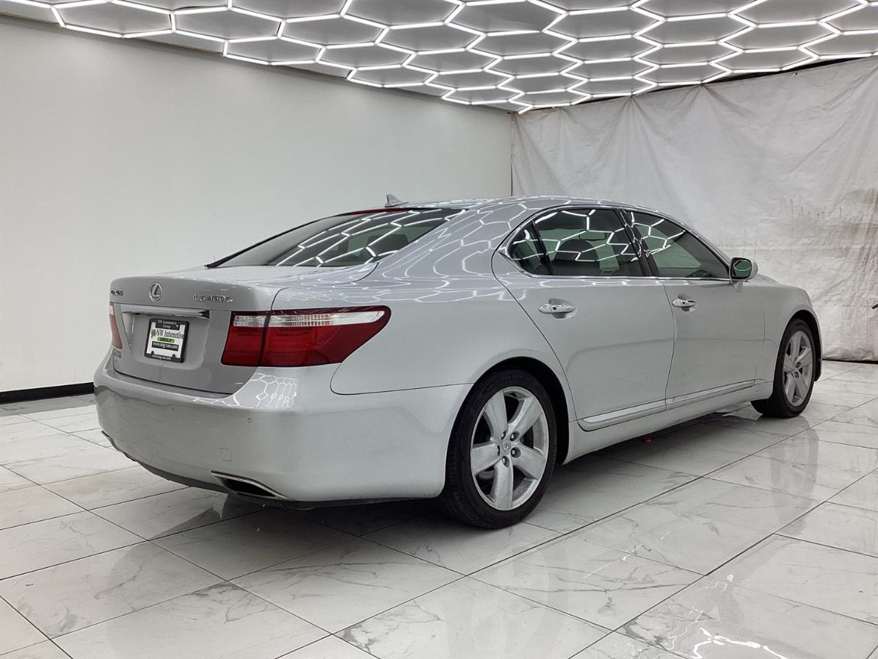 Lexus LS 460 4dr Sdn LWB 2008