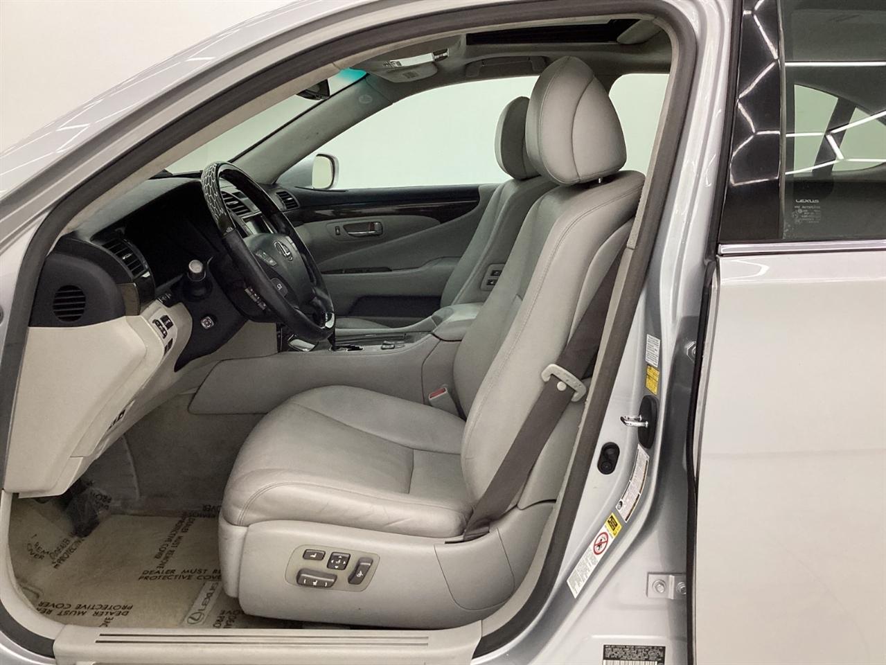 Lexus LS 460 4dr Sdn LWB 2008