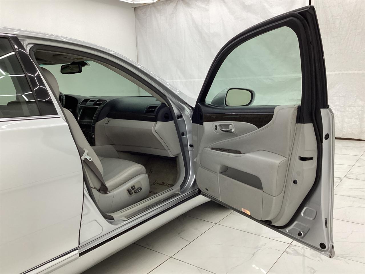 Lexus LS 460 4dr Sdn LWB 2008