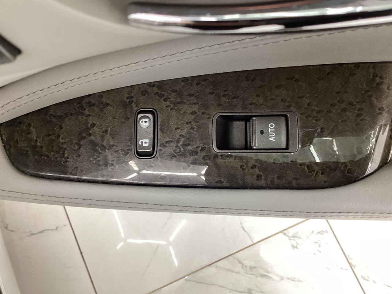 Lexus LS 460 4dr Sdn LWB 2008