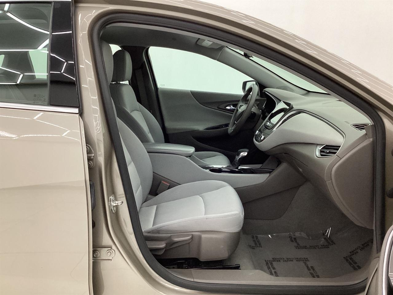 Chevrolet Malibu 4dr Sdn LT 2022