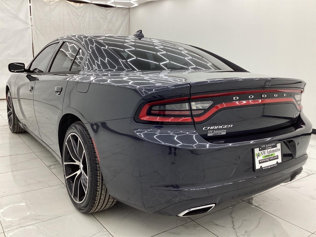 Dodge Charger SXT Plus RWD 2018