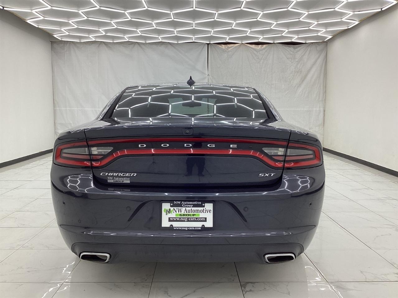 Dodge Charger SXT Plus RWD 2018