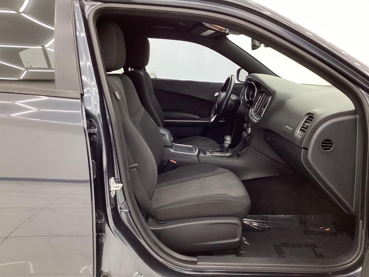 Dodge Charger SXT Plus RWD 2018