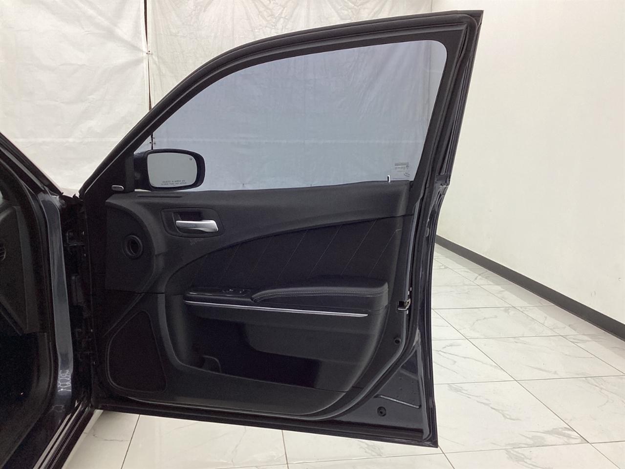 Dodge Charger SXT Plus RWD 2018