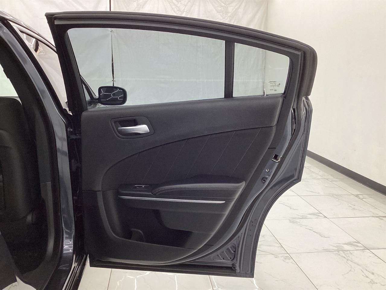 Dodge Charger SXT Plus RWD 2018