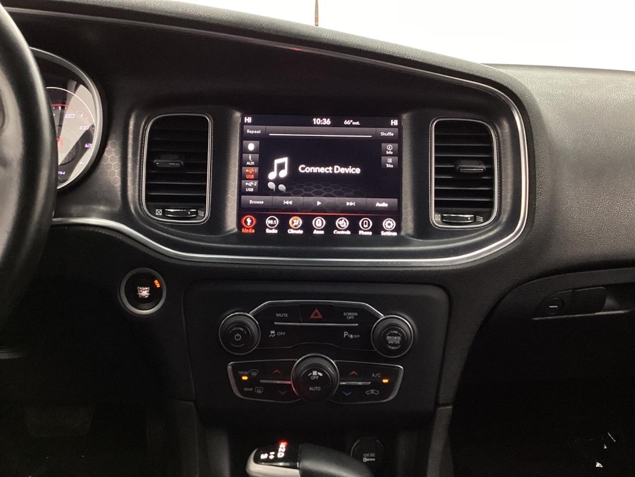 Dodge Charger SXT Plus RWD 2018