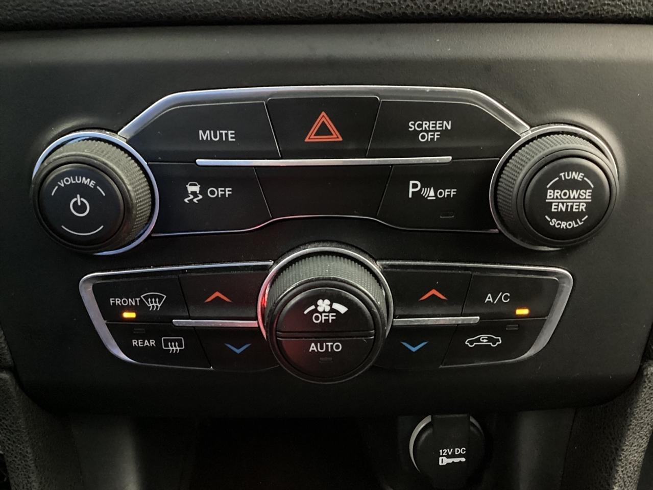 Dodge Charger SXT Plus RWD 2018