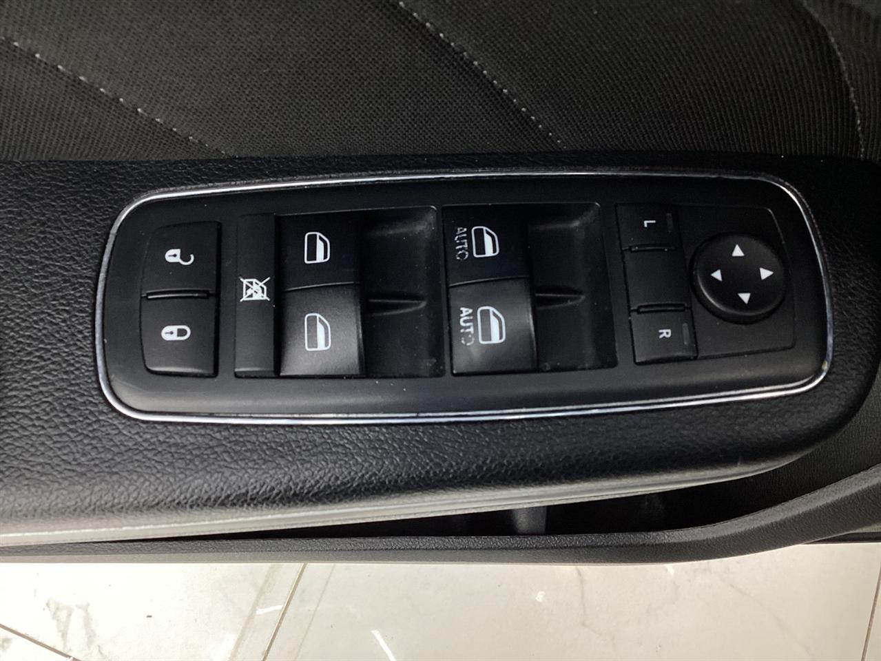 Dodge Charger SXT Plus RWD 2018