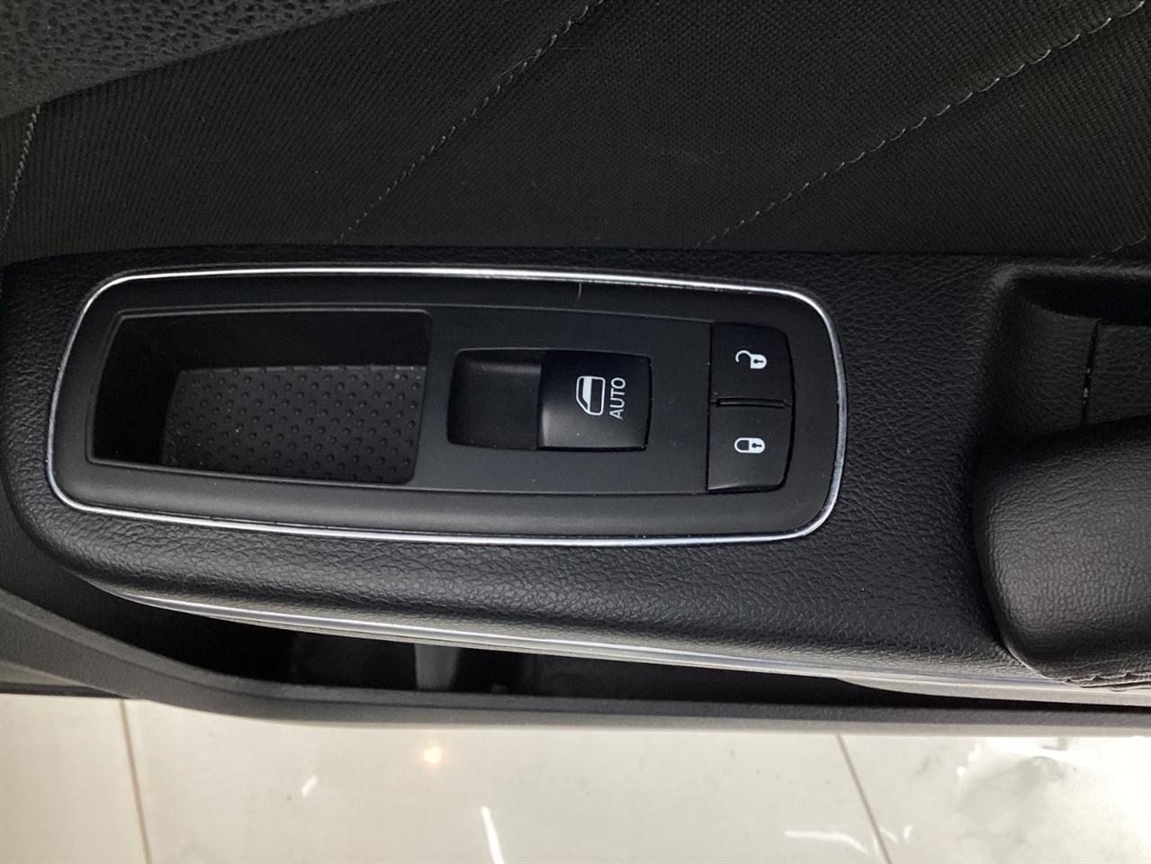 Dodge Charger SXT Plus RWD 2018