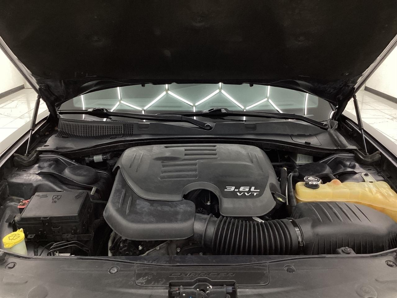 Dodge Charger SXT Plus RWD 2018