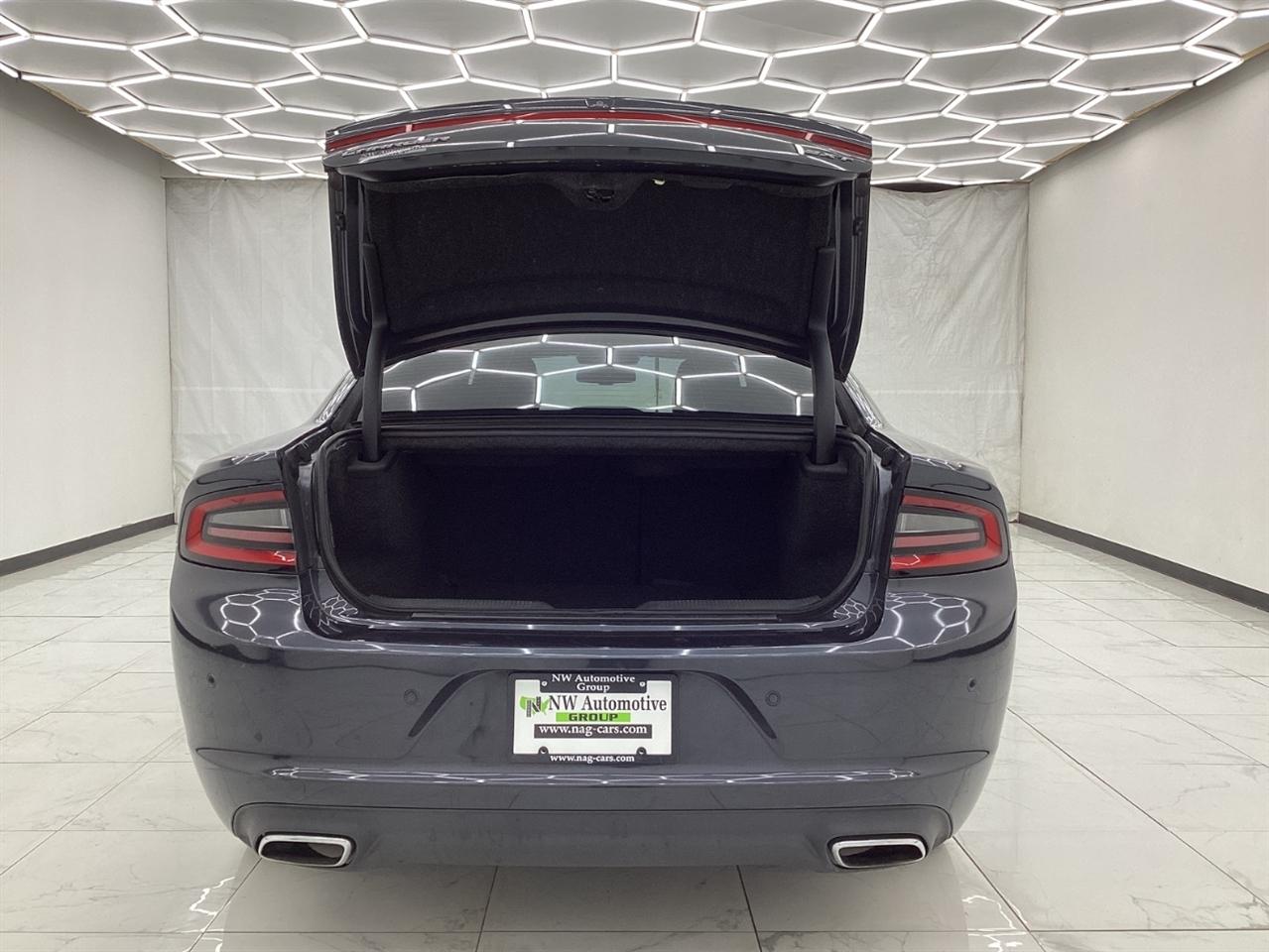 Dodge Charger SXT Plus RWD 2018