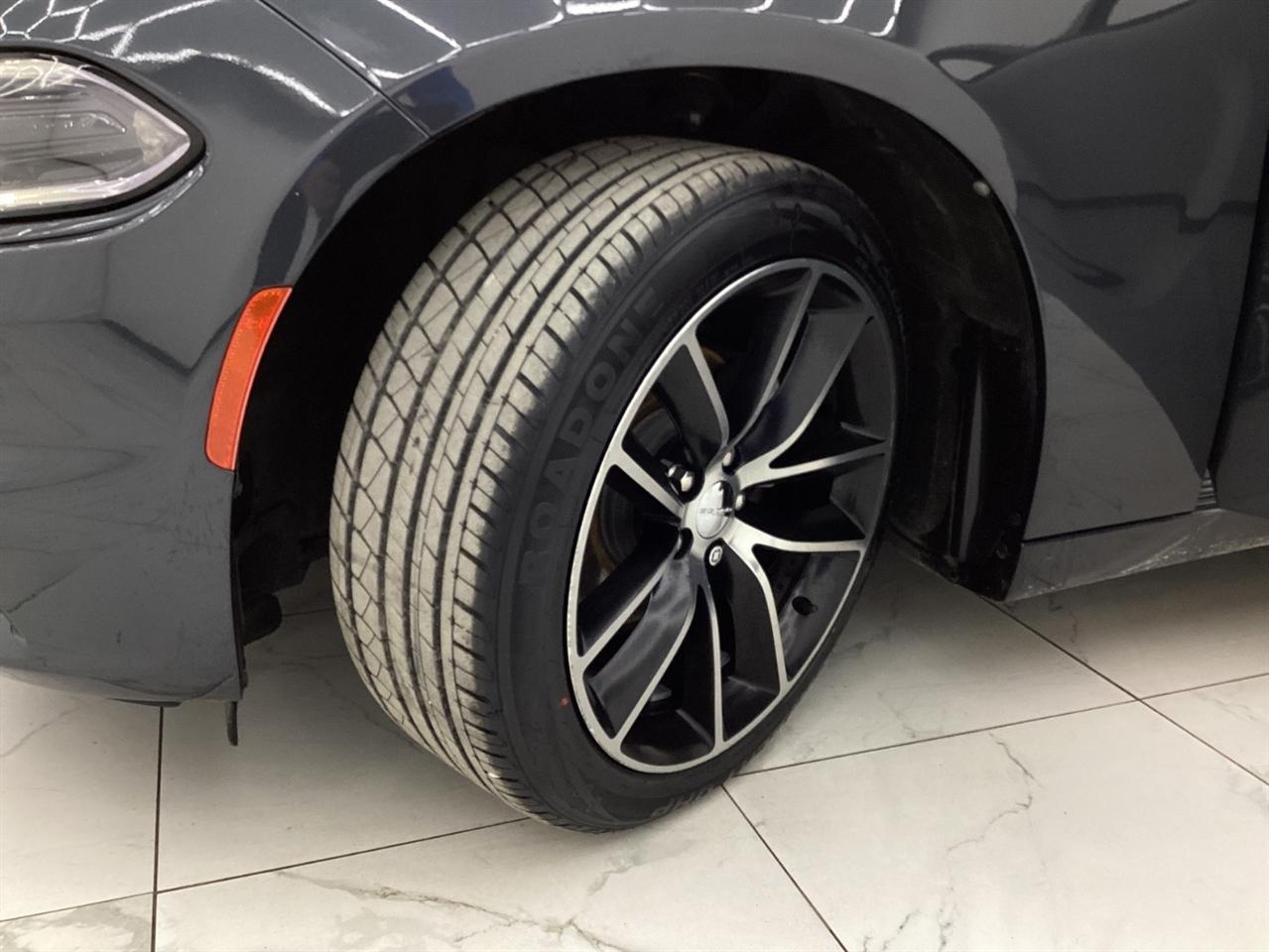 Dodge Charger SXT Plus RWD 2018